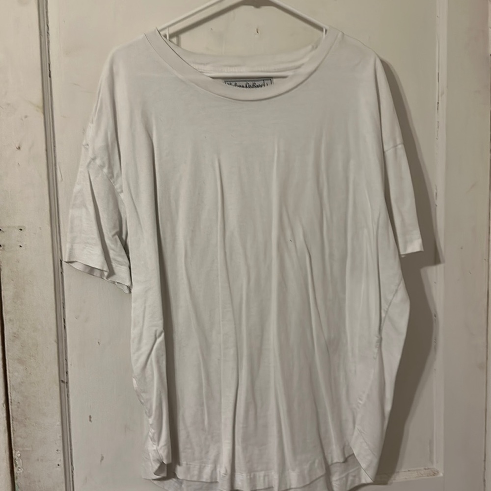 White chelsea deboer oversized tee
